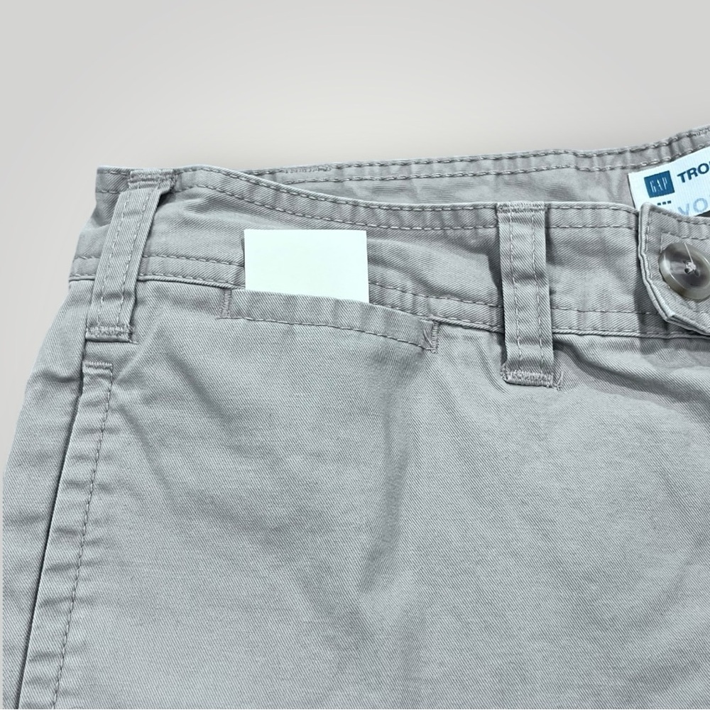 GAP Favorite Khaki Trousers - Picture 11 of 16